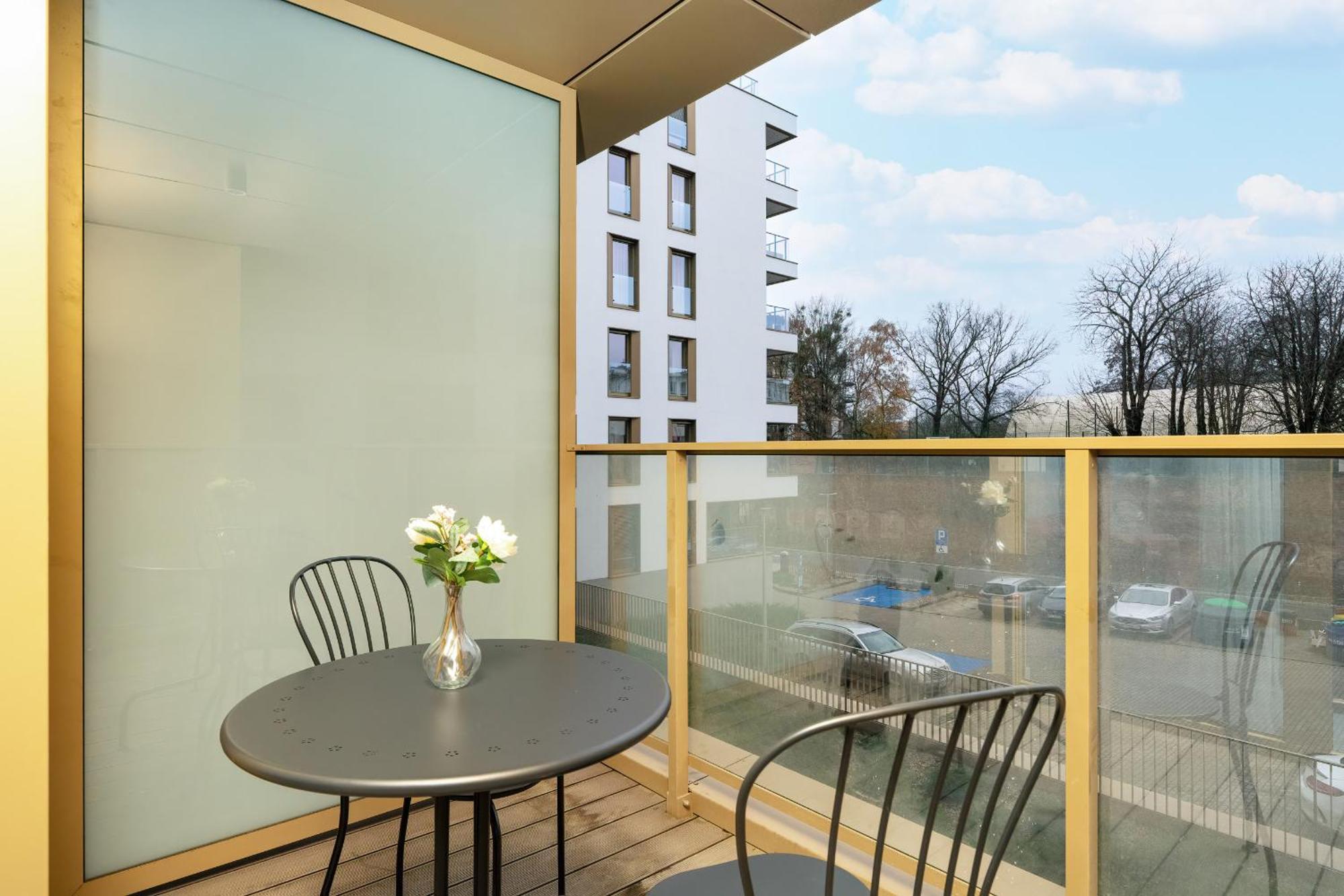 City Center Apartments With Gym & Free Garage Poznan By Noclegi Renters Exteriér fotografie