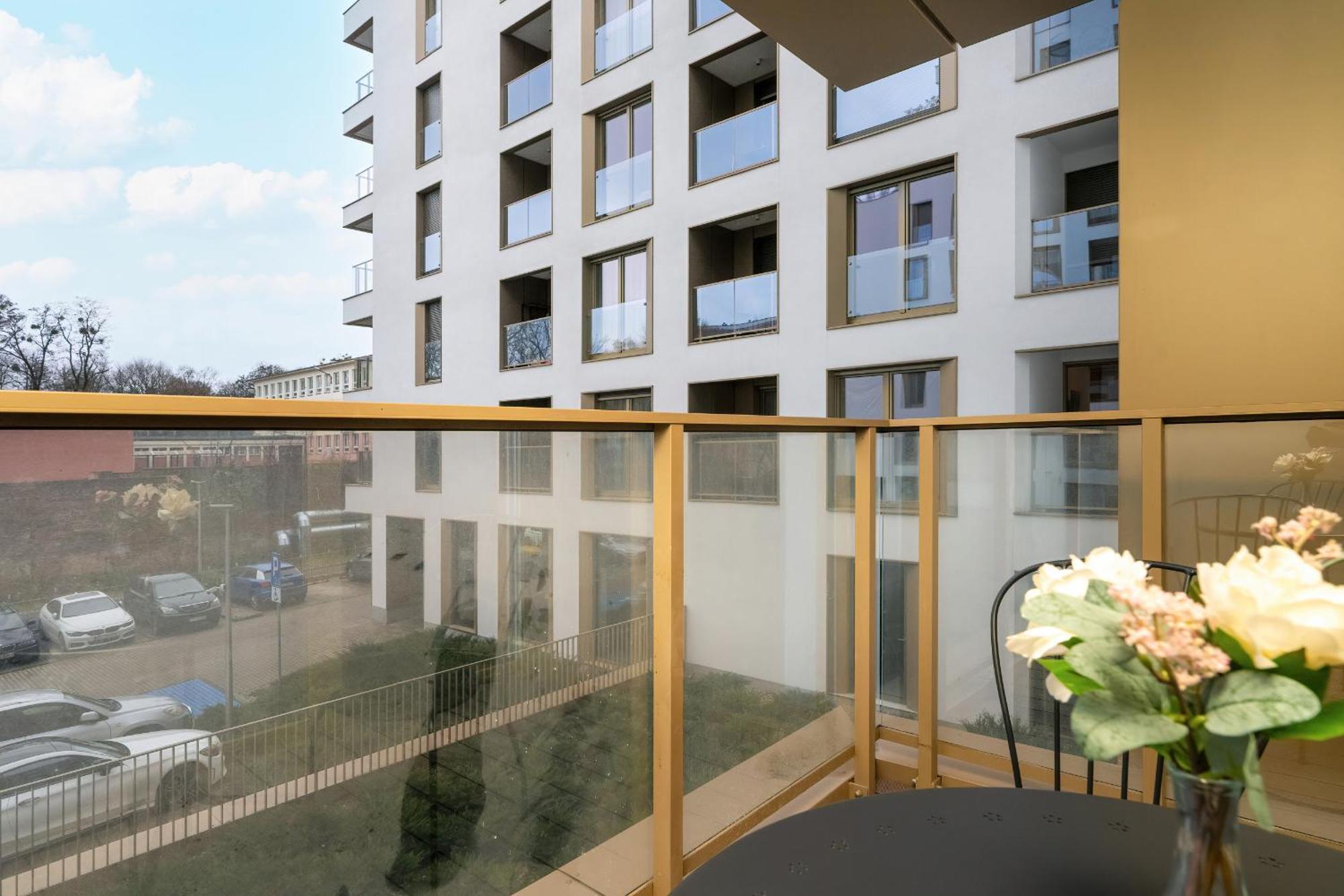 City Center Apartments With Gym & Free Garage Poznan By Noclegi Renters Exteriér fotografie